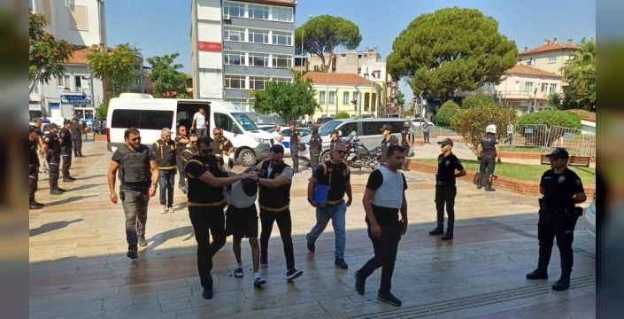 Aydın'da telefoncu cinayetinin ardından 4 şüpheli adliyeye sevk edildi