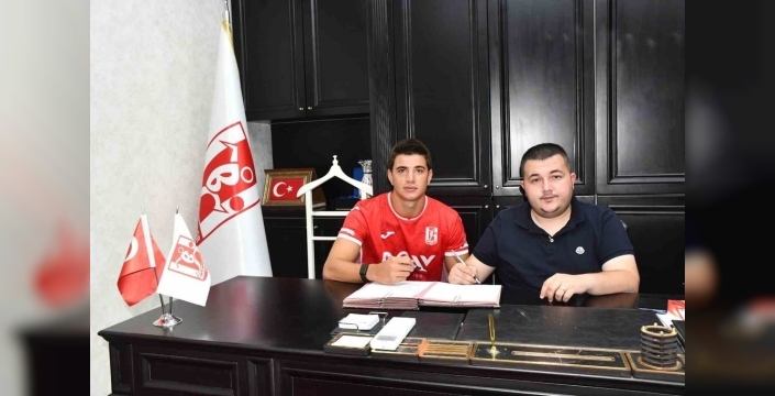 Balıkesirspor, Tibet Durakçay ile 2 yıllık sözleşme imzaladı
