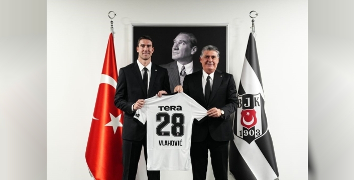 Beşiktaş Vlahovic'i 3 yıllığına transfer etti