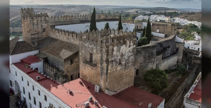 Bin yıllık Arcos Kalesi satışa çıkarıldı