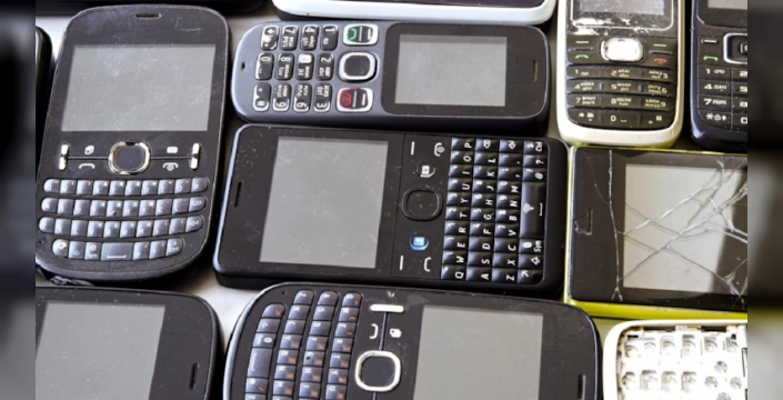çekmecede unutulan ilk iphone, tam 9 milyon liraya alıcı buldu: nostaljinin değeri dudak uçuklatıyor