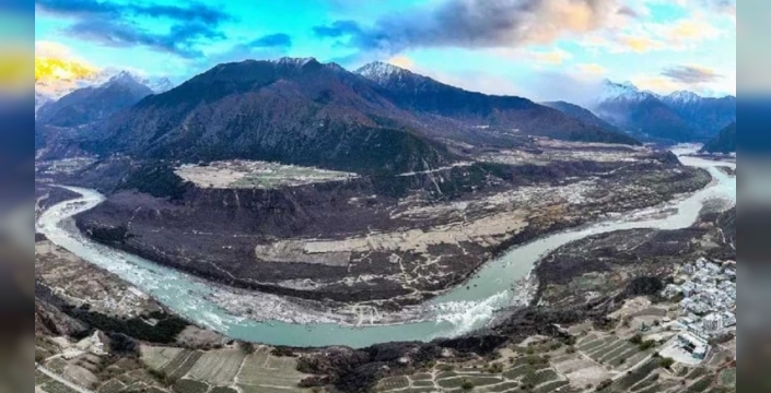 Çin'in dev baraj projesi: Nehirlerin akışı değişiyor, deprem riski artıyor