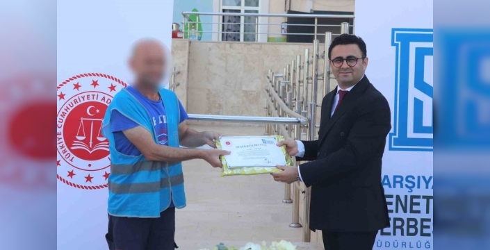 Denetimli serbestlik mahkumları okulları yeniledi