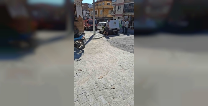 Denizli'de seyir halindeki otomobil yandı