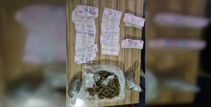 Dur ihtarına uymayan sürücü, uyuşturucu ile yakalandı