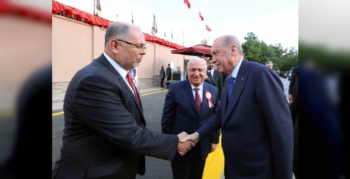 Erdoğan: Ordumuz en güçlü dönemini yaşıyor