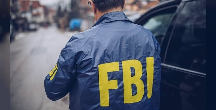 FBI ajanı, Rusya'ya ait 1 milyon doları çaldığı için tutuklandı