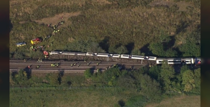 İngiltere'de tren kazası: 11 yaralı