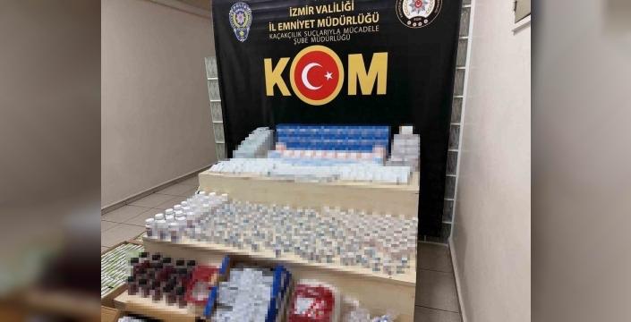İzmir'de kaçak kas geliştirme ilaçları ele geçirildi