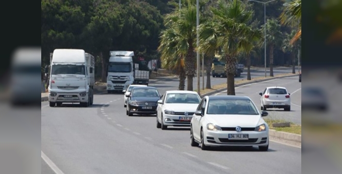İzmir'de temmuzda trafiğe 12 bin araç eklendi
