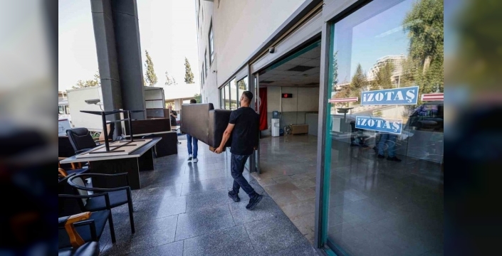 İzmir Otogarı'nda haciz işlemleri başladı