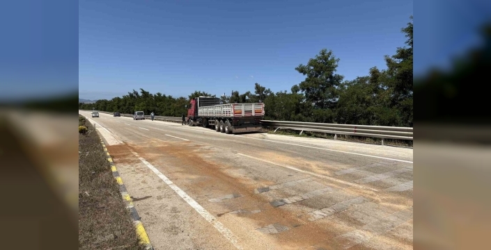 Kastamonu'da tırla çarpışan traktörün sürücüsü yaşamını yitirdi