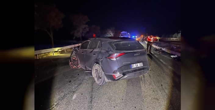 Kula'da dehşet anları: Kontrolden çıkan otomobil dehşet saçtı, 4 kişi yaralandı!