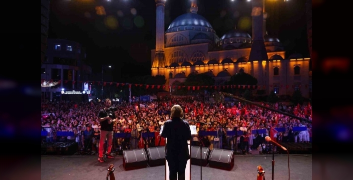 Maltepe'de 30 Ağustos Zafer Bayramı coşkuyla kutlandı