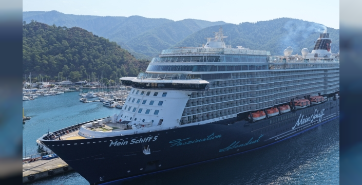 Marmaris'e akın eden 2 bin 768 turist Rodos'tan geldi