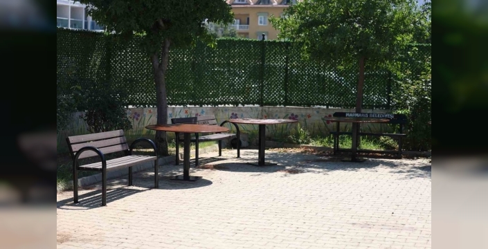 Marmaris'te okul bahçeleri yeni döneme hazırlanıyor