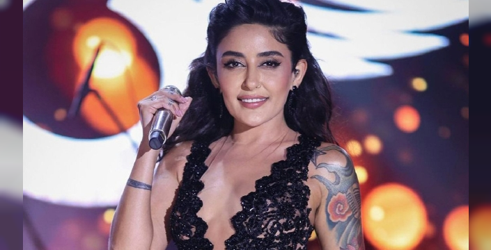 Melek Mosso, İspanyol sevgilisiyle spor salonunda görüntülendi