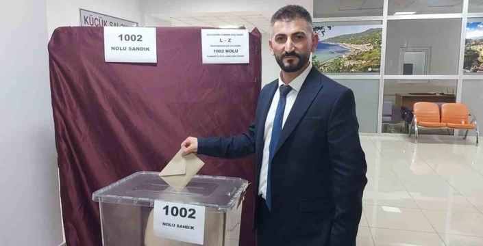 MHP, Rize'deki kongre sürecini Merkez İlçe Başkanlığı ile tamamladı