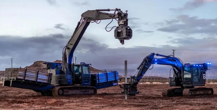 Operatör yok diye devasa makineler sahaya indi: Günde 1000 kazıkla dev projeler hızlanıyor