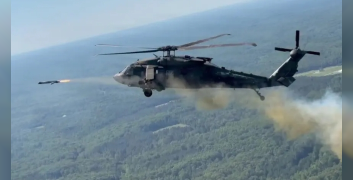 Savaş helikopterinden İHA yağmuru: ABD ordusunun yeni taktiği şaşırttı