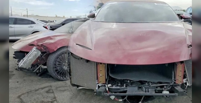 Shaquille O'Neal'in özel elektrikli otomobili kaza sonrası hurdaya satıldı