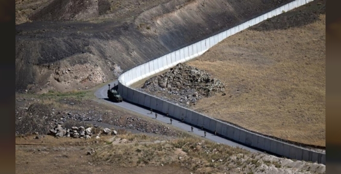 Sınırda dev hamle: Türkiye, İran'a karşı 6 kilometrelik çelik duvar örüyor