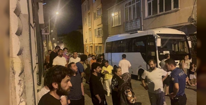 Tekirdağ'da metruk evde çıkan yangın söndürüldü