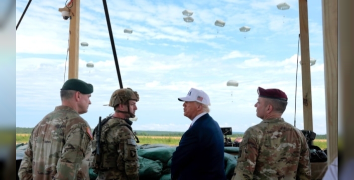 Trump, Güney Kore ile askeri tatbikatları azaltma talimatı verdi