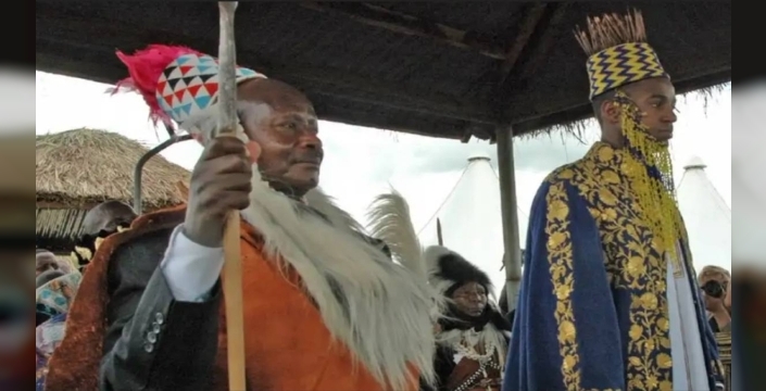 Uganda'da tahta 3 yaşında çıkan kral 34 yaşında vefat etti