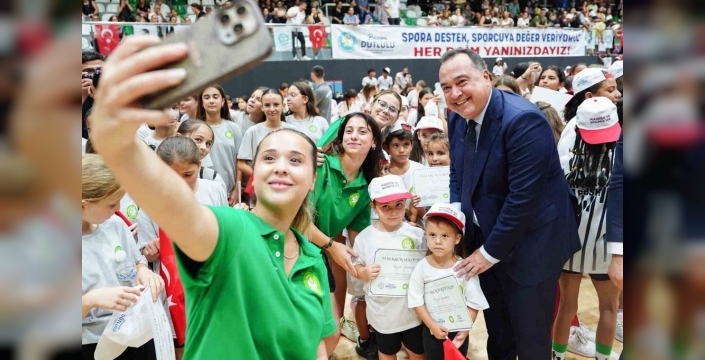 Yaz spor okulları kapanış töreni Manisa'da gerçekleştirildi