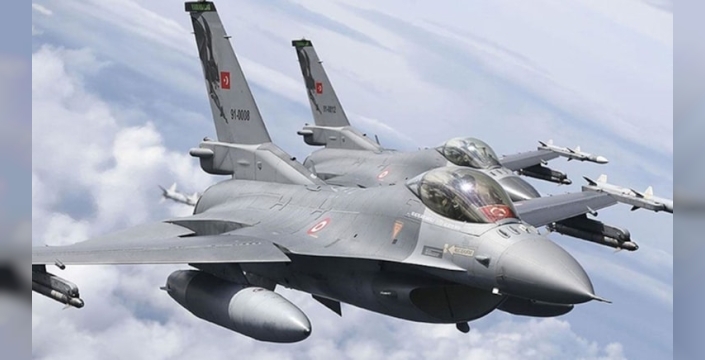 Yunanistan'dan Türk uçaklarına it dalaşı suçlaması
