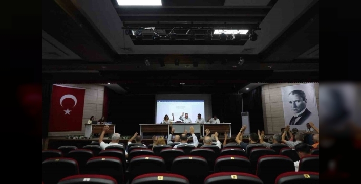Yunusemre Belediyesi'nde ittifak değişimi sonrası dengeler yeniden kuruldu: Başkanvekilliği ve komisyonlar yeniden şekillendi
