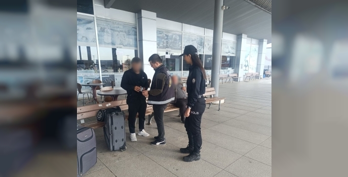 Afyonkarahisar'da okul çevrelerinde huzur denetimi yapıldı