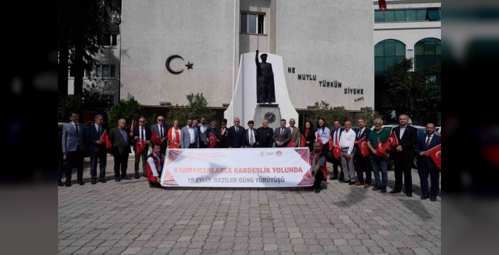 Artvin'de Gaziler Günü etkinlikleri kapsamında kortej yürüyüşü yapıldı