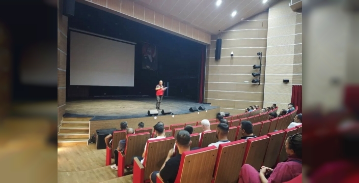 Aydın'da hükümlülere çevre bilinci semineri verildi