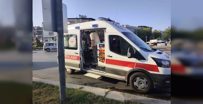 Aydın'da trafik kazası: Baba ve oğlu yaralandı