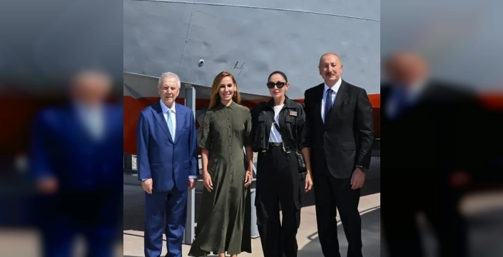 Aziz Yıldırım, Aliyev'e insansız deniz araçlarını tanıttı
