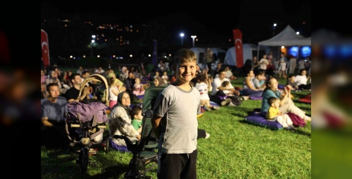 Bursa'da bilim festivali gençlerle buluştu