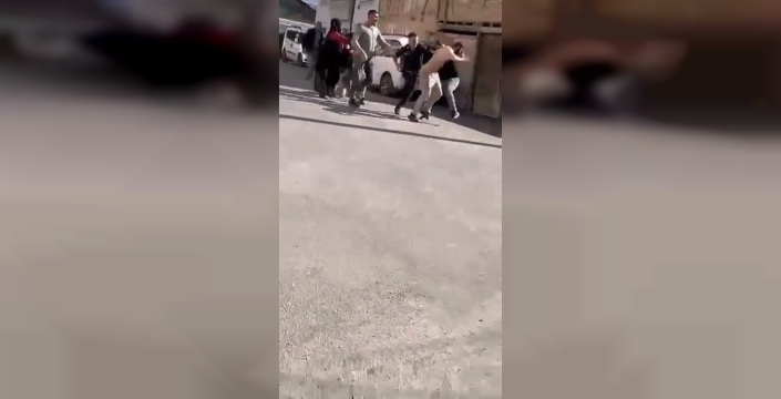 Bursa'da inşaat işçileri ve müteahhit kavgada yaralandı