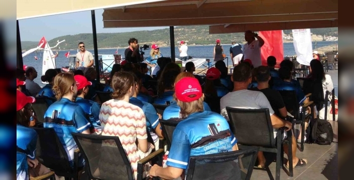 Çanakkale'de gençler tarihi dalış ve yelken etkinliği gerçekleştirdi