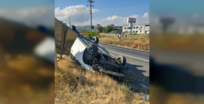 Denizli'de otomobil takla attı, sürücü yaralandı