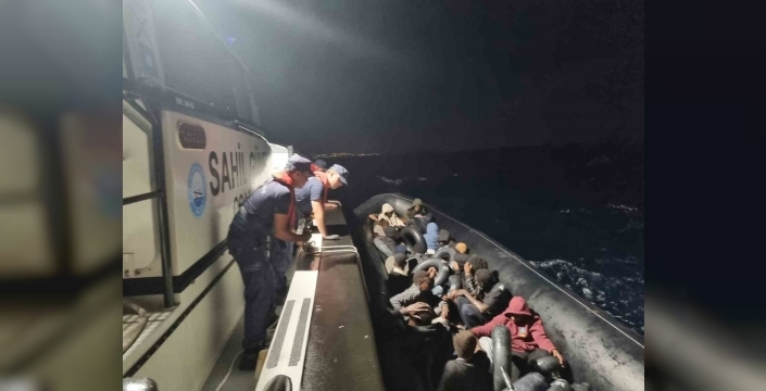 Didim'de 22 düzensiz göçmen yakalandı
