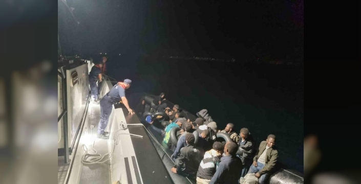Didim'de düzensiz göçmenler sahil güvenlik tarafından yakalandı