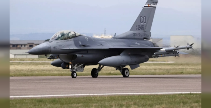 F-16 pilotları füze yerine makineli tüfek kullanıyor