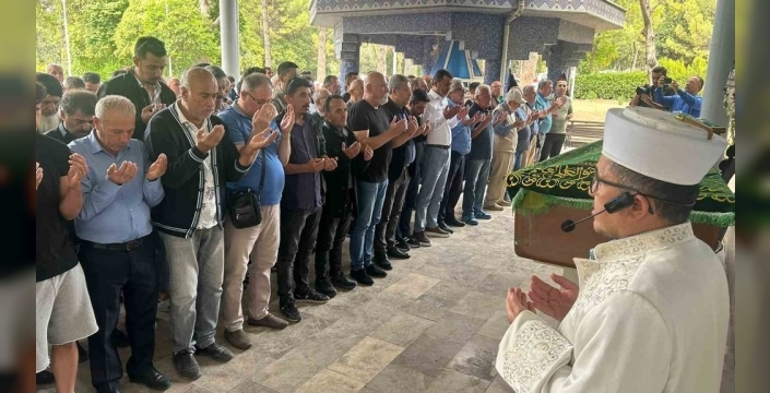 Gazeteci Mümtaz Dündar, Denizli'de son yolculuğuna uğurlandı