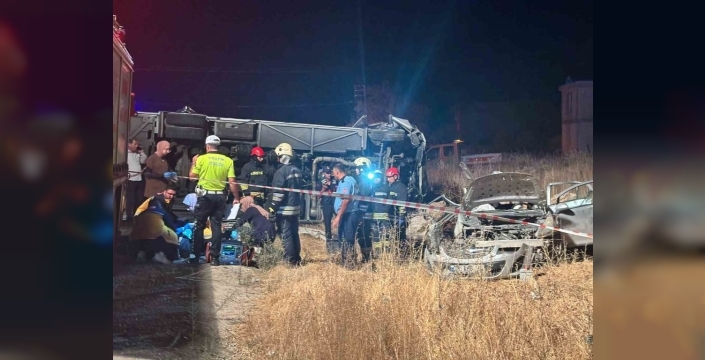 Gaziantep'te trafik kazasında 7 kişi hayatını kaybetti, 16 kişi yaralandı