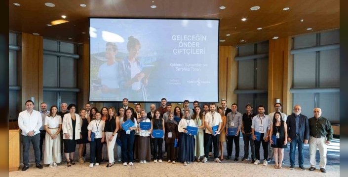 Genç çiftçiler geleceğin tarımı için buluştu