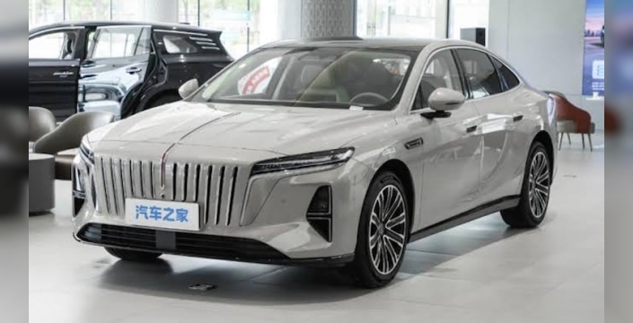 Hongqi H7, 2916 km menzille rekor kırdı