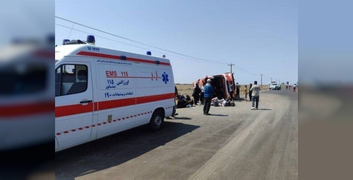 İran'da otobüs devrildi: 11 ölü, 24 yaralı
