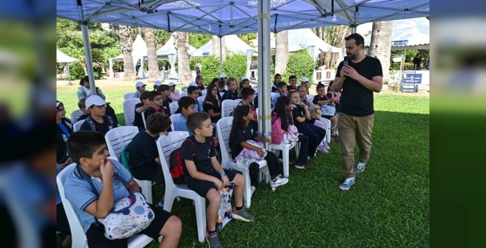 İzmir Kitap Fuarı'nda yazarlarla buluşmalar devam ediyor